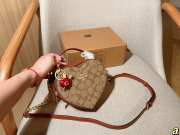 Uubags Coach Heart Crossbody Bag In Signature Canvas 1 18x15cm - 2