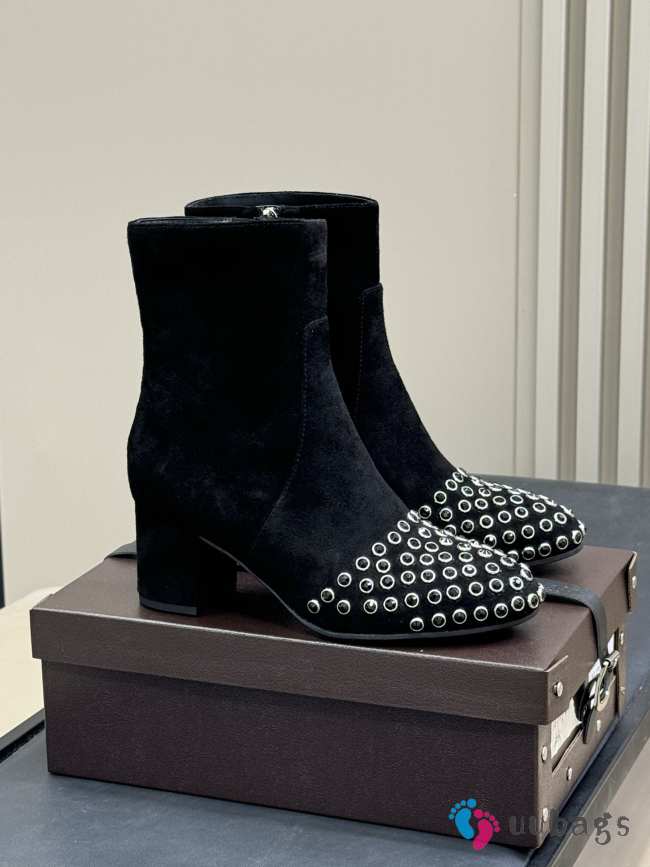 Uubags Alaia Low Boots In Strass Suede In Black 6cm - 1