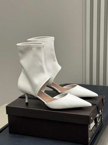 Uubags Alaia low boots in stretch goatskin leather white 5.5cm