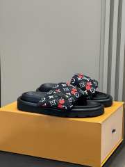 Uubags Louis Vuitton Cherry monogram slippers 04 - 4
