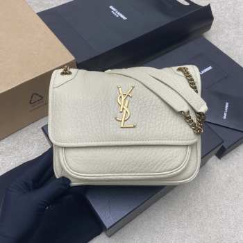 Uubags YSL Niki small bag in grained lambskin white 22x16x7.5cm