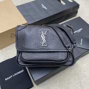 Uubags YSL Niki small bag in grained lambskin black 22x16x7.5cm - 1