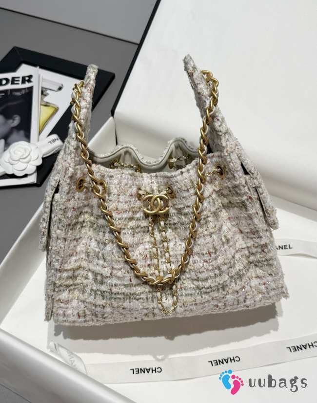 Uubags Chanel 25 Small Handbag Wool Tweed & Gold-Tone Metal Ecru, Khaki, Gold & Red 30x26x14cm - 1