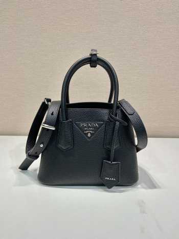 Uubags Small Prada Double Saffiano leather bag black 25x18.5x12.5cm