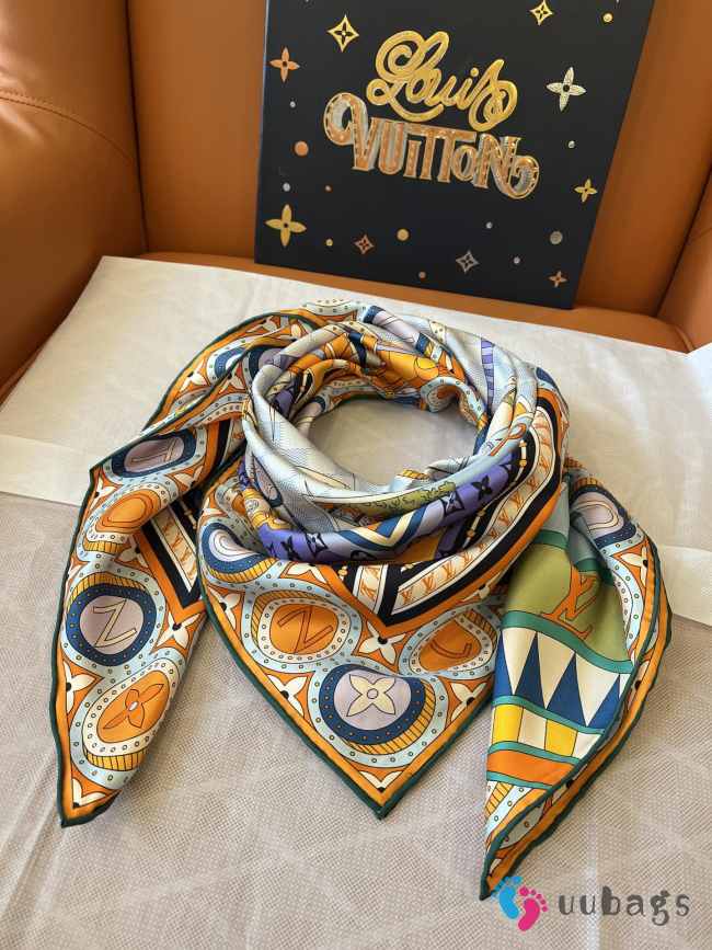 Uubags Louis Vuitton Jeu De Voyage 90 Square Silk Scarf  - 1