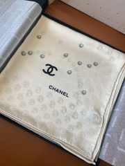 Uubags Chanel Pearl Silk Scarf In White - 5