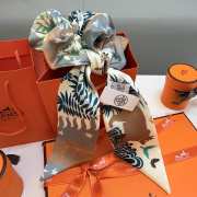 Uubags Hermes Scarf Epaulettes de Gala Twilly 01 - 5