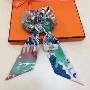 Uubags Hermes Scarf Epaulettes de Gala Twilly 02 - 1