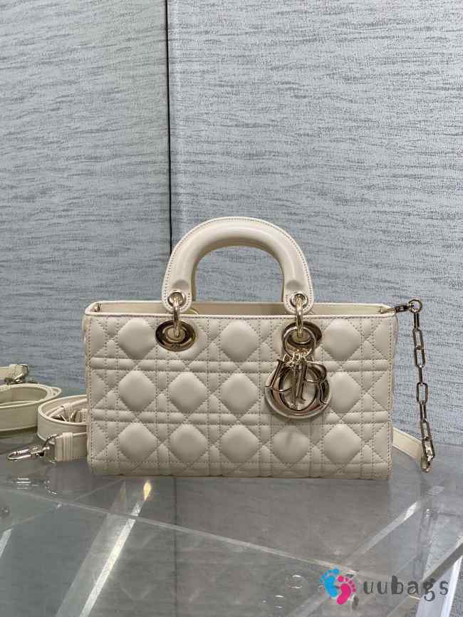 Uubags Dior Lady D-Joy Bag Light Beige Lambskin M0613 26x6x14cm - 1