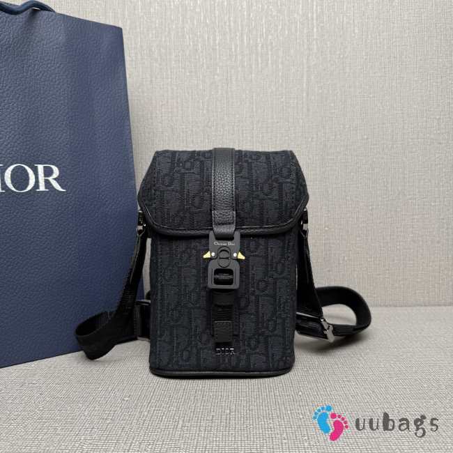 Uubags Mini Dior Hit the Road Vertical Messenger Bag with Flap Black Dior Oblique Jacquard Grained Calfskin - 1