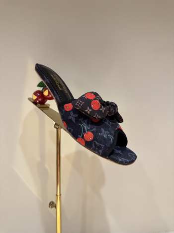 Uubags Louis Vuitton LV x TM Cherry Blossom High Heel Sandals 04