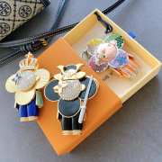 Uubags Louis Vuitton Vivienne Keychain  - 5