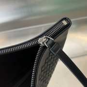 Uubags Bottega Veneta leather clutch bag in black 30x20cm - 6