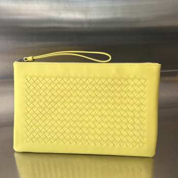 Uubags Bottega Veneta leather clutch bag in yellow 30x20cm