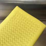 Uubags Bottega Veneta leather clutch bag in yellow 30x20cm - 2