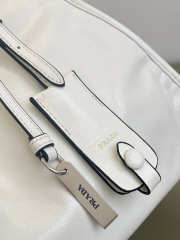 Uubags Prada large leather tote bag in white 40x20x30cm - 2