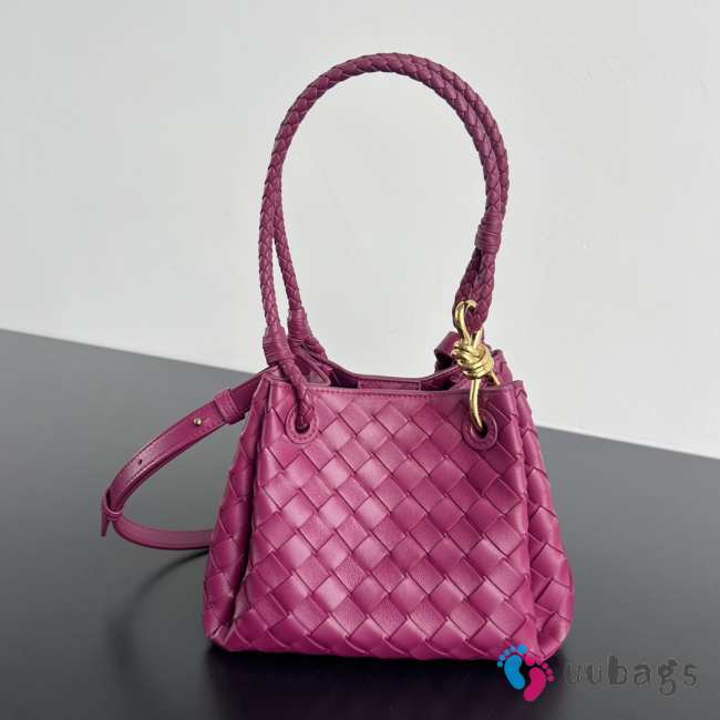 Uubags Bottega Veneta Parachute intrecciato leather bag in cinnabar 21x17x16.5cm - 1