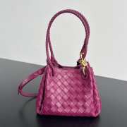 Uubags Bottega Veneta Parachute intrecciato leather bag in cinnabar 21x17x16.5cm - 1