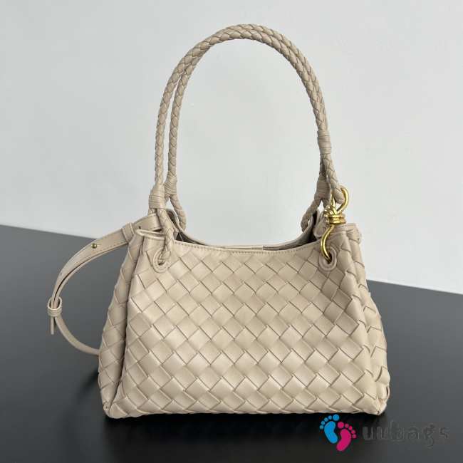 Uubags Bottega Veneta Parachute intrecciato leather bag in ecru 29.5x18.5x17.5cm - 1