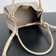 Uubags Bottega Veneta Parachute intrecciato leather bag in ecru 29.5x18.5x17.5cm - 4