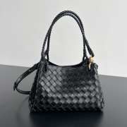 Uubags Bottega Veneta Parachute intrecciato leather bag in black 29.5x18.5x17.5cm - 1