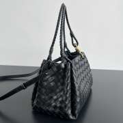 Uubags Bottega Veneta Parachute intrecciato leather bag in black 29.5x18.5x17.5cm - 2