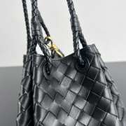 Uubags Bottega Veneta Parachute intrecciato leather bag in black 29.5x18.5x17.5cm - 6
