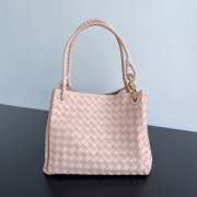 Uubags Bottega Veneta Large Parachute intrecciato leather bag in pink 30x26x20cm - 1