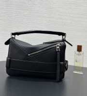 Uubags Loewe small Puzzle Biker bag in black shiny calfskin 16.5x24x10.5cm - 6