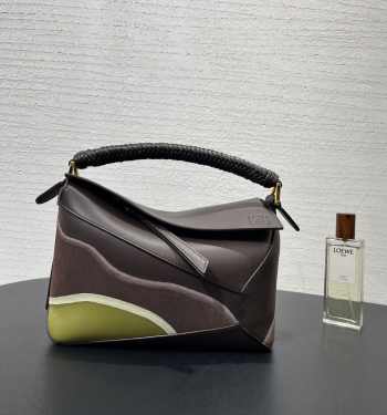 Uubags Loewe small Puzzle Edge landscape bag in chocolate/light moss nappa calfskin 24x16.5x10.5cm