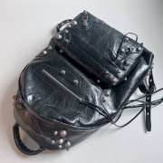 Uubags Balenciaga Le Cagole Backpack in black Arena lambskin, aged-silver hardware 33x9x48cm - 2