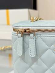 Uubags Chanel Classic Vanity Case Granied Calfskin & Gold-Tone Metal Light Blue 17x9.5x8cm - 3