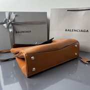 Uubags Balenciaga Rodeo bag mini in tan cowboy vegetable tanned lambskin, aged-silver hardware - 5