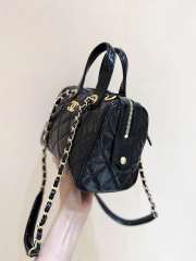 Uubags Chanel Small Bowling Bag Patent Crumpled Calfskin & Gold-Tone Metal Black 17x21x13cm - 3