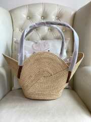 Uubags Loewe Petal Basket Bag In Raffia And Calfskin 24.5x48x13cm - 4