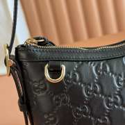 Uubags Gucci Emblem small shoulder bag black GG embossed leather 22x14x8cm - 2