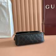 Uubags Gucci emblem small black embossed GG leather bag 20.5x13x7cm - 4