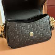 Uubags Gucci emblem small black embossed GG leather bag 20.5x13x7cm - 2