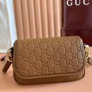 Uubags Gucci emblem small brown embossed GG leather bag 20.5x13x7cm - 3