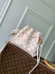 Uubags Louis Vuitton M15114 Bella Bag Dream Cream Color 19x22x14cm - 2
