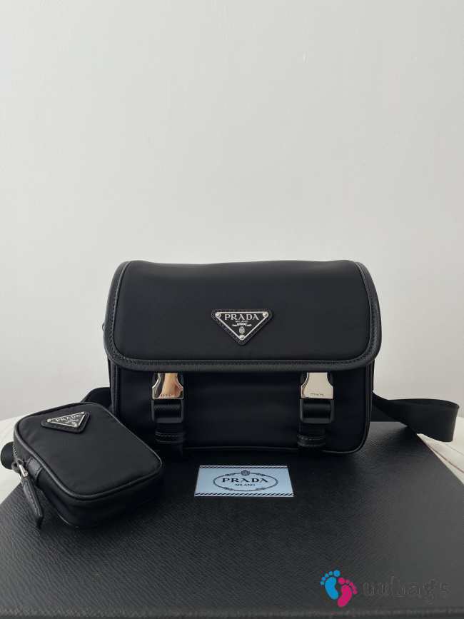 Uubags Prada 1BD334 Re-Nylon and Saffiano leather bag in black 22x16x8.5cm - 1