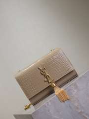Uubags YSL Beige Kate Small Classic Tassel Clutch in Crocodile Embossed Bag 20x13.5x5.5cm - 5