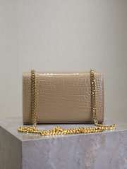 Uubags YSL Beige Kate Small Classic Tassel Clutch in Crocodile Embossed Bag 20x13.5x5.5cm - 3