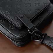 Uubags Louis Vuitton M46602 Trio Messenger Bag Black 25x18.5x7cm - 2