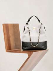Uubags Chanel Shopping Bag Suede Calfskin, Shiny Lambskin & Gold-Tone Metal Grey & Black 33x29x11cm - 1