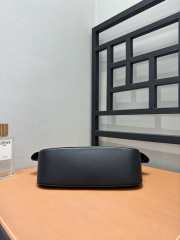 Uubags Loewe medium Ola bag in black smooth calfskin 26x18x13cm - 5