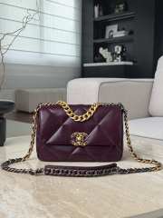 Uubags Chanel 19 Bag Burgundy Shiny Lambskin, Gold-Tone, Silver-Tone & Ruthenium-Finish Metal 16x26x9cm - 1