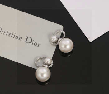Uubags Dior earrings silver pearl