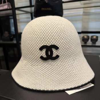 Uubags Chanel bucket hat 25C in white