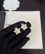 Uubags Chanel Pearl Star Stud Earrings With Crystal CC Logo and Champagne Gold Hardware - 2